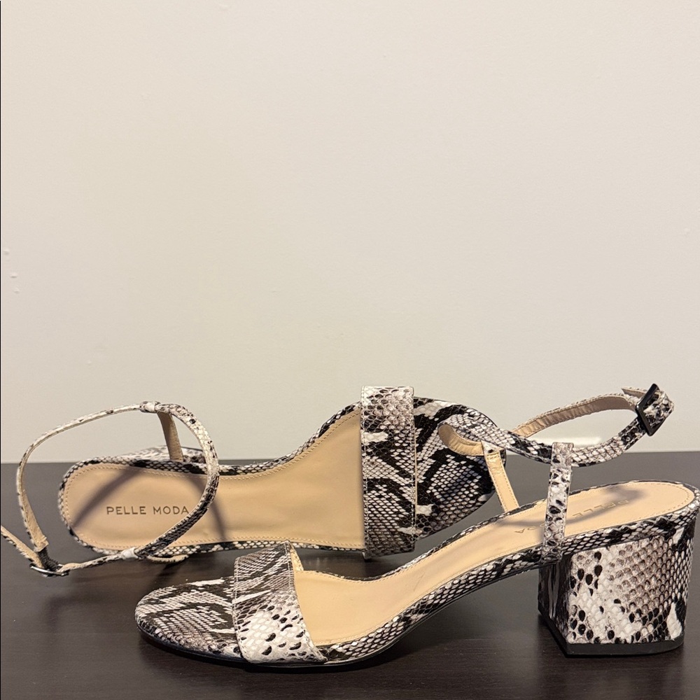 Pelle Moda Snake Print Block Heel Sandals Size 10 RUNS SMALL
